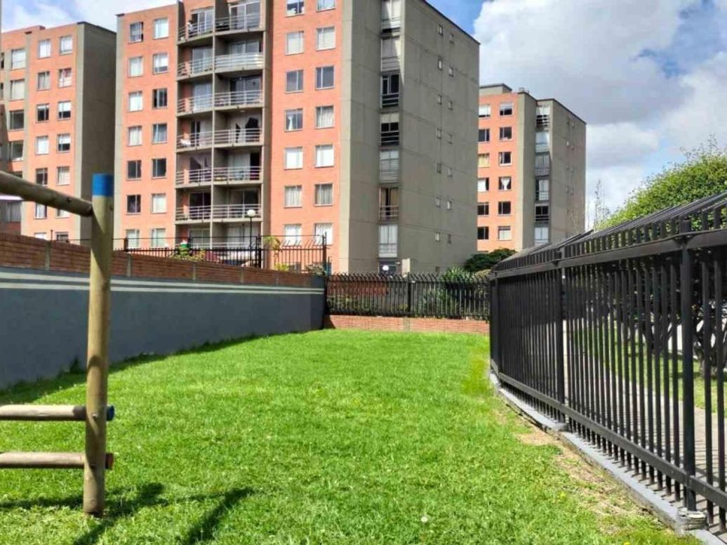 Apartamento de 3 alcobas en venta en Hayuelos, Bogotá, 57 m² · foto 15 de 20