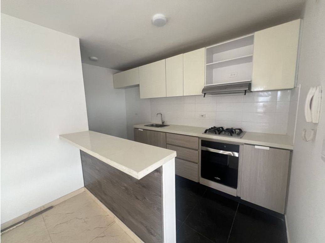 Apartamento de 3 alcobas en venta en Gran Granada, Bogotá, 77 m² · foto 3 de 20