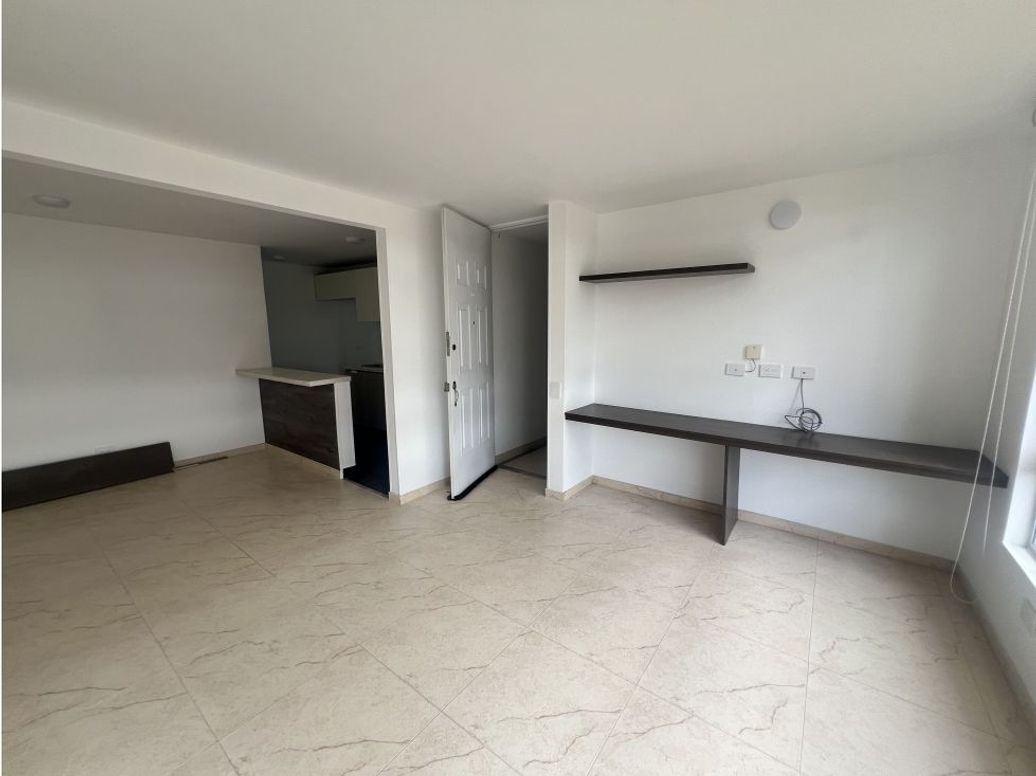 Apartamento de 3 alcobas en venta en Gran Granada, Bogotá, 77 m² · foto 2 de 20