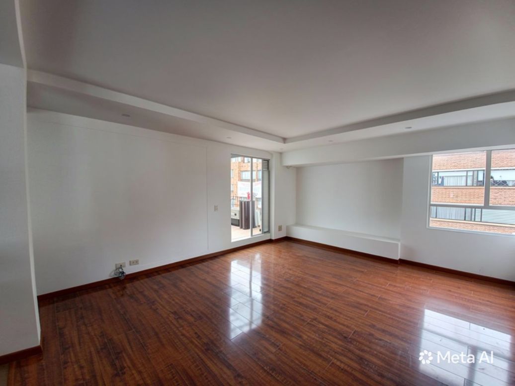 Apartamento de 2 alcobas en venta en Santa Barbara Central, Bogotá, 124 m² · foto 5 de 8