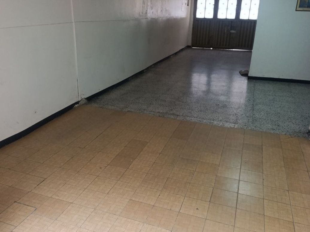 Casa de 7 alcobas en venta en Primavera, Bogotá, 317 m² · foto 2 de 20