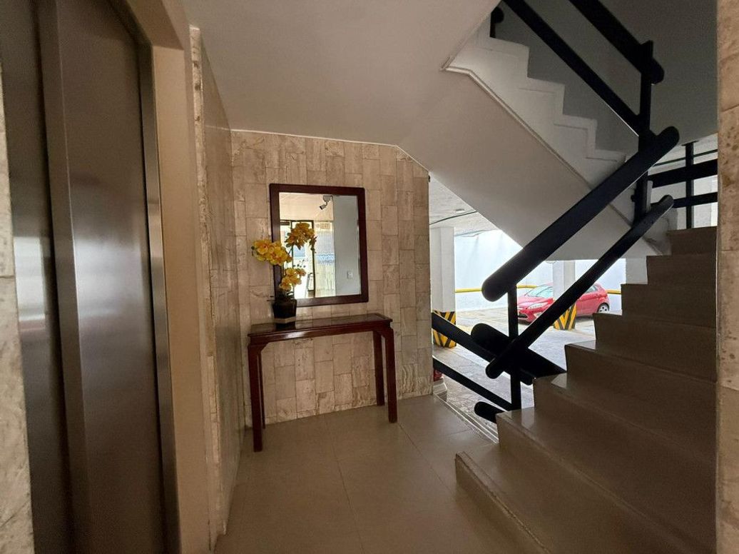 Apartamento de 3 alcobas en venta en San Patricio, Bogotá, 97 m² · foto 3 de 20