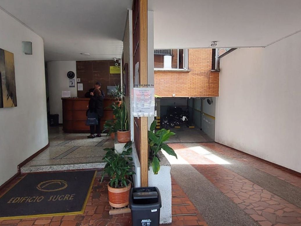 Apartamento de 3 alcobas en venta en Las Nieves, Bogotá, 135 m² · foto 3 de 18