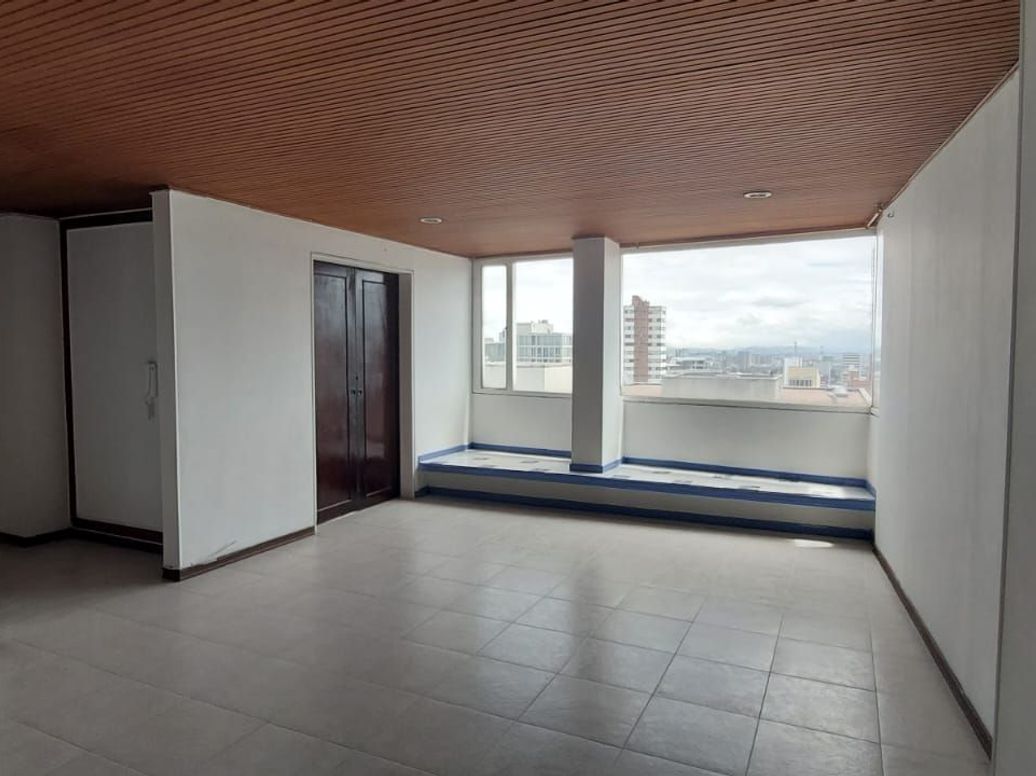 Apartamento de 3 alcobas en venta en Las Nieves, Bogotá, 135 m² · foto 5 de 18