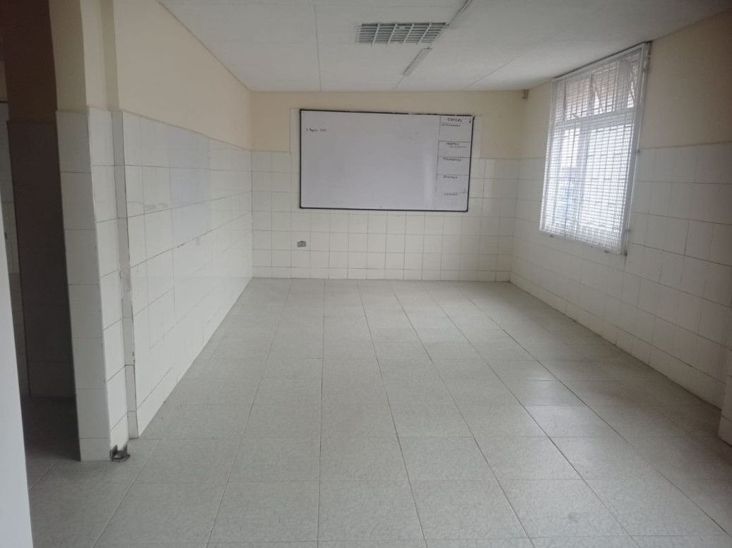 Casa de 13 alcobas en arriendo en La Castellana, Bogotá, 400 m² · foto 13 de 20
