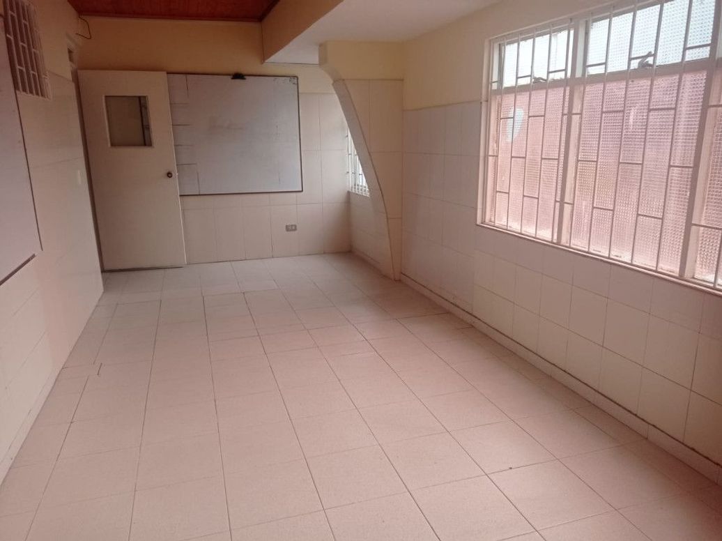 Casa de 13 alcobas en arriendo en La Castellana, Bogotá, 400 m² · foto 19 de 20
