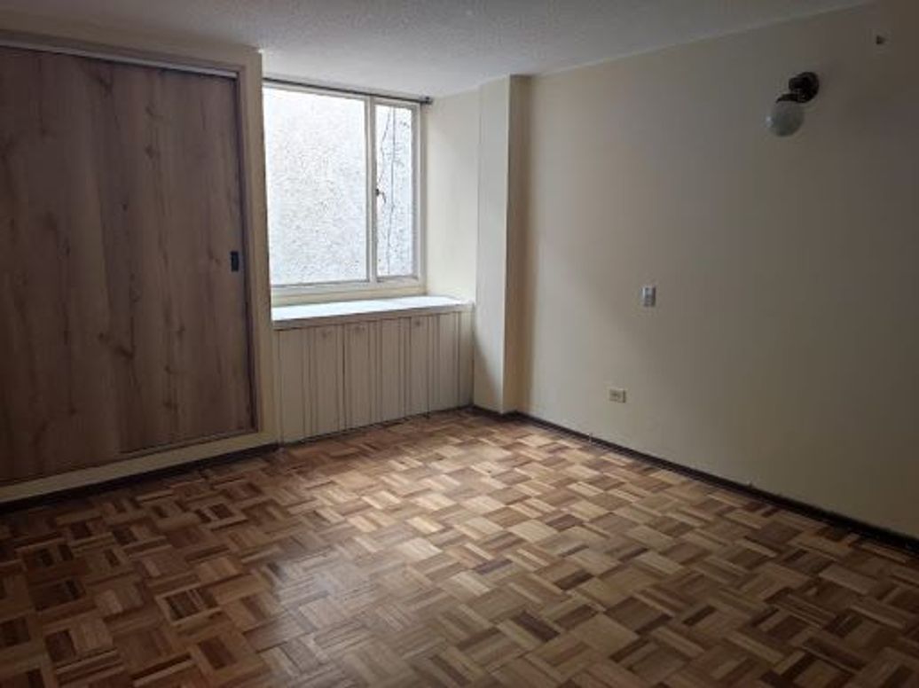 Apartamento de 2 alcobas en venta en La Soledad, Bogotá, 130 m² · foto 6 de 13