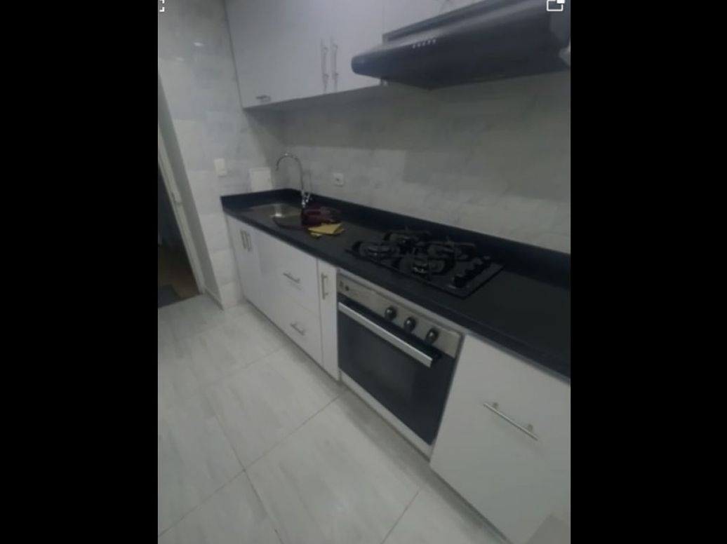 Apartamento de 2 alcobas en venta en Puente Aranda, Bogotá, 42 m² · foto 2 de 11