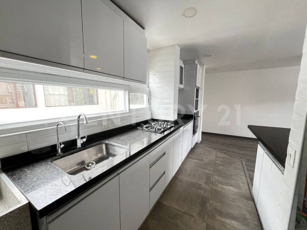 Apartamento de 2 alcobas en venta en La Porciuncula, Bogotá, 75 m² · foto 7 de 19