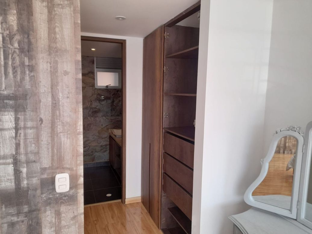 Apartamento de 3 alcobas en venta en El Batan, Bogotá, 162 m² · foto 8 de 20