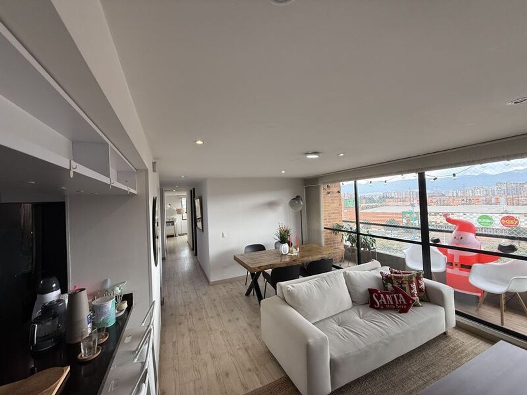 Apartamento de 3 alcobas en venta en El Tintal A.S.D., Bogotá, 112 m² · foto 2 de 14