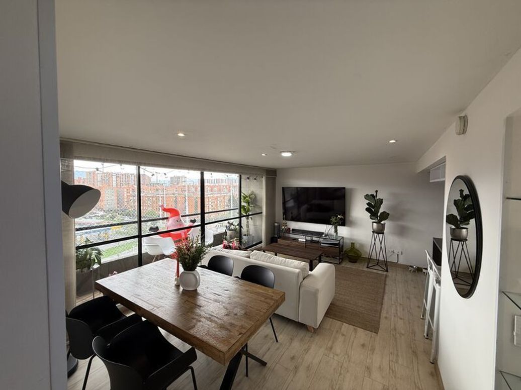 Apartamento de 3 alcobas en venta en El Tintal A.S.D., Bogotá, 112 m² · foto 3 de 14