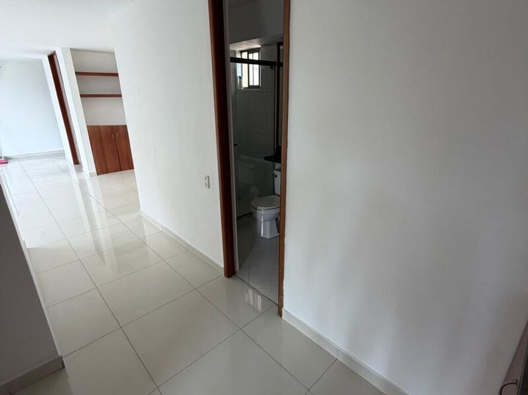 Apartamento de 3 alcobas en venta en Atenas, Bogotá, 103 m² · foto 5 de 20
