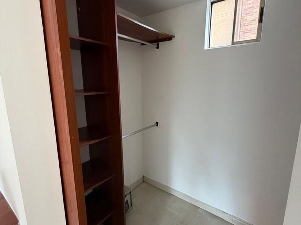 Apartamento de 3 alcobas en venta en Atenas, Bogotá, 103 m² · foto 9 de 20