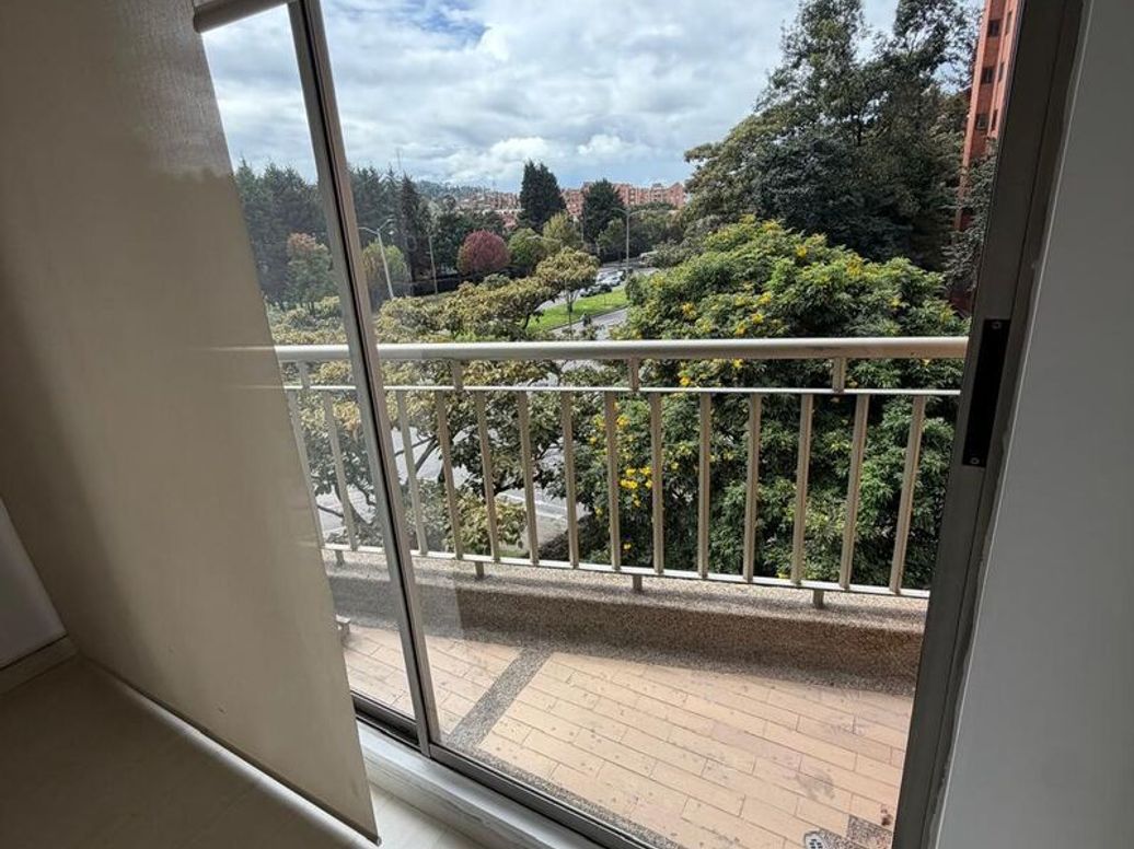 Apartamento de 3 alcobas en venta en Atenas, Bogotá, 103 m² · foto 11 de 20