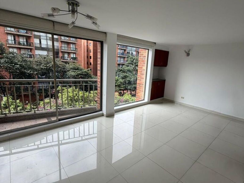 Apartamento de 3 alcobas en venta en Atenas, Bogotá, 103 m² · foto 2 de 20