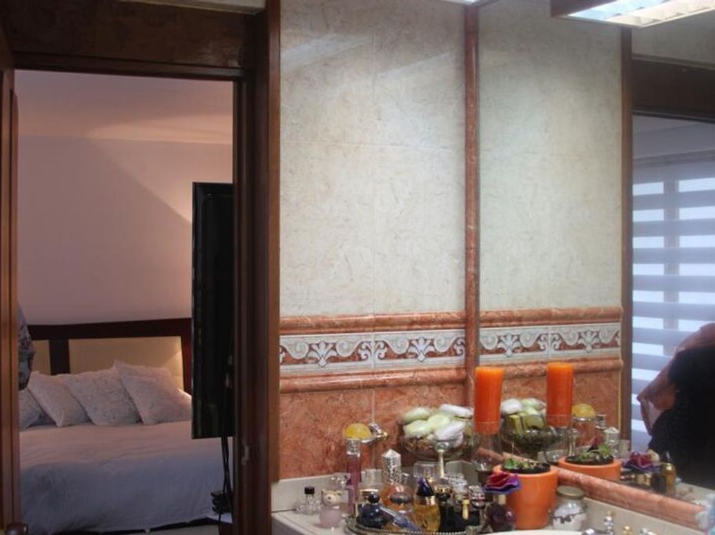 Apartamento de 3 alcobas en venta en Prado Veraniego Sur, Bogotá, 178 m² · foto 4 de 11