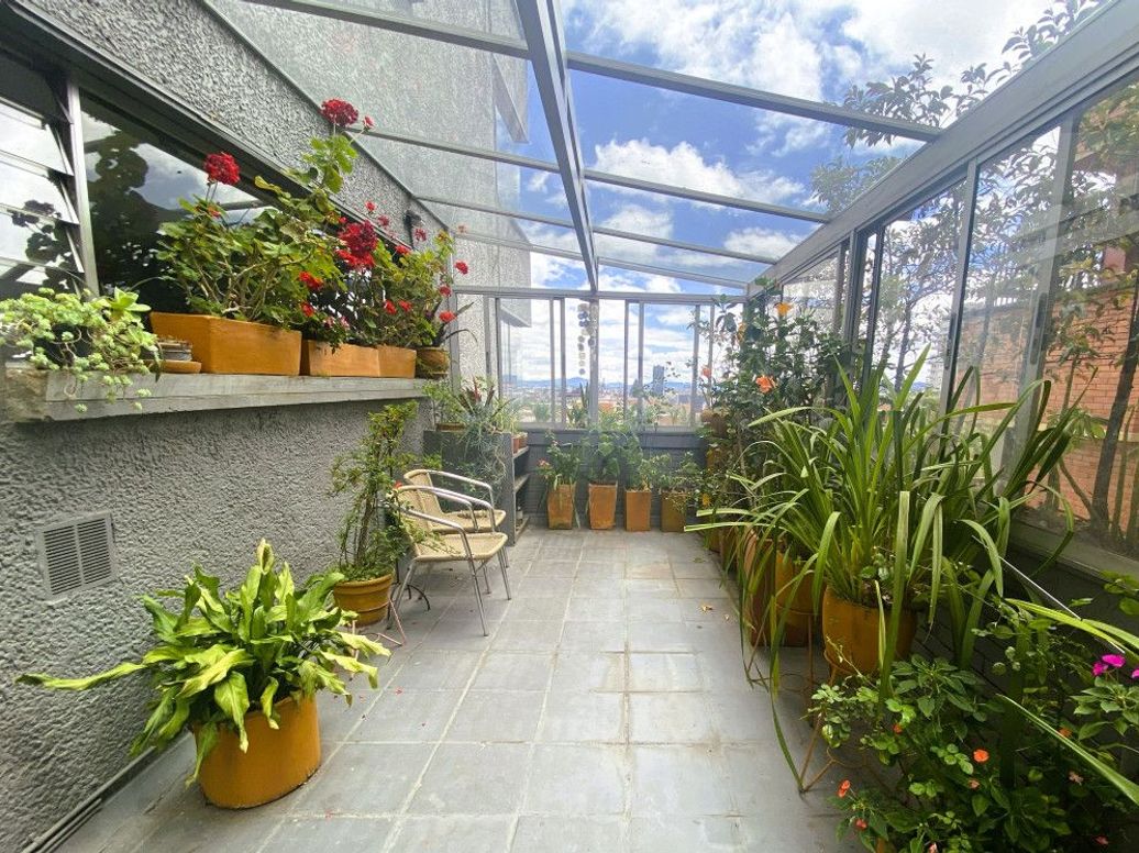 Apartamento de 2 alcobas en venta en El Refugio, Bogotá, 177 m² · foto 12 de 20