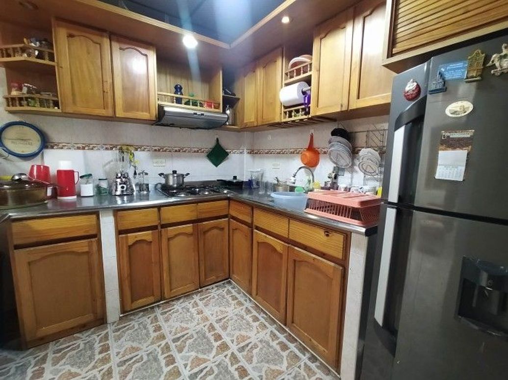 Casa de 8 alcobas en venta en San Isidro, Bogotá, 322 m² · foto 10 de 20