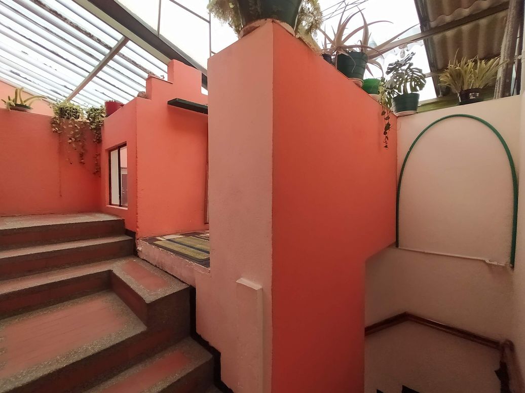 Casa de 8 alcobas en venta en San Isidro, Bogotá, 322 m² · foto 13 de 20