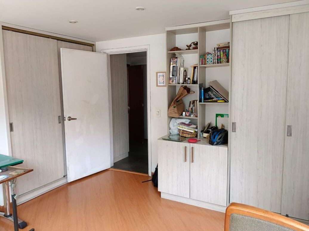 Apartamento de 3 alcobas en venta en El Refugio, Bogotá, 133 m² · foto 6 de 20