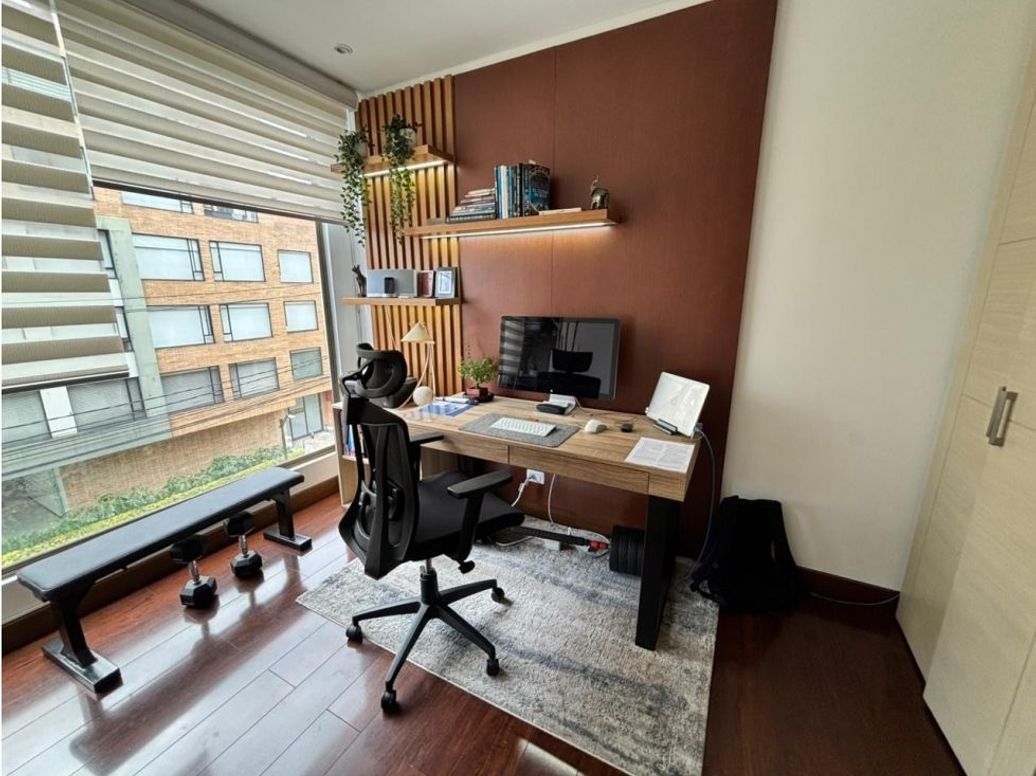 Apartamento de 3 alcobas en venta en San Patricio, Bogotá, 156 m² · foto 2 de 8
