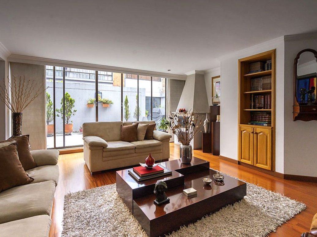 Apartamento de 3 alcobas en venta en Santa Barbara Occidental, Bogotá, 238 m² · foto 2 de 20
