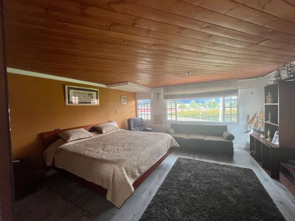 Casa de 4 alcobas en venta en Casa Blanca, Bogotá, 839 m² · foto 14 de 20