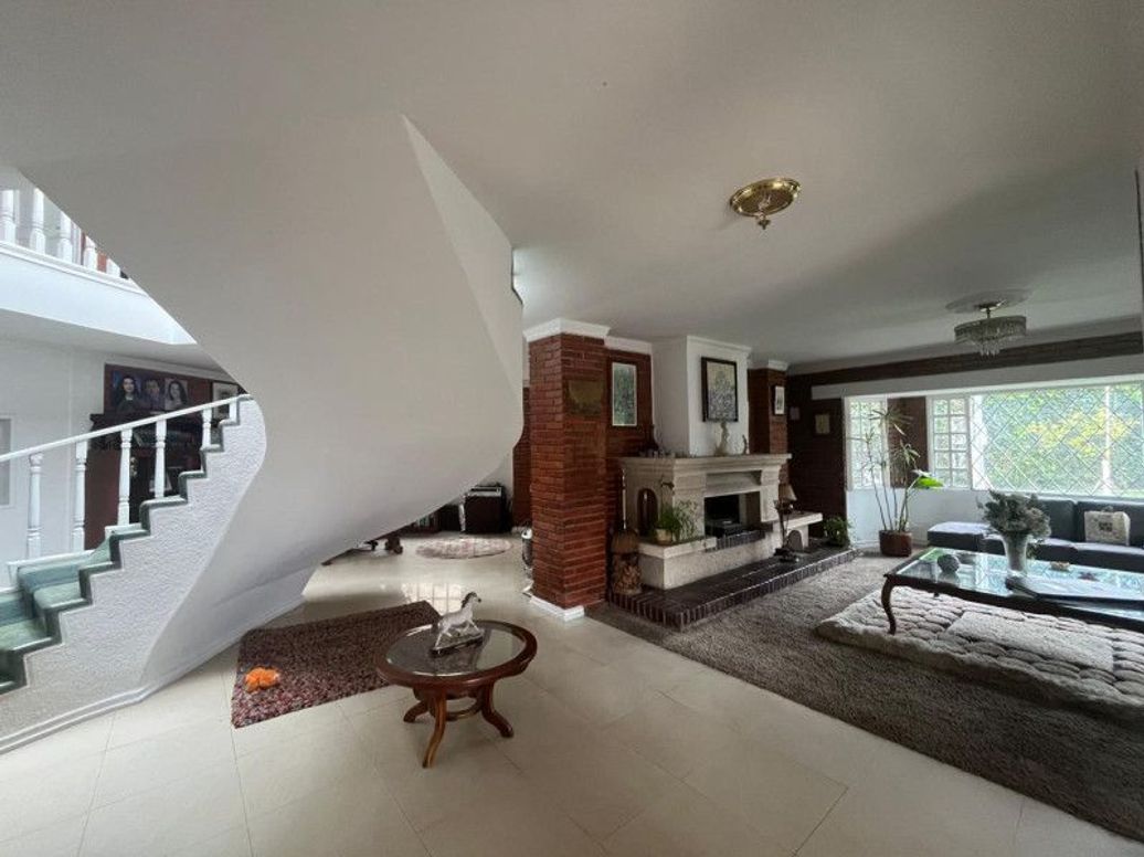 Casa de 4 alcobas en venta en Casa Blanca, Bogotá, 839 m² · foto 4 de 20