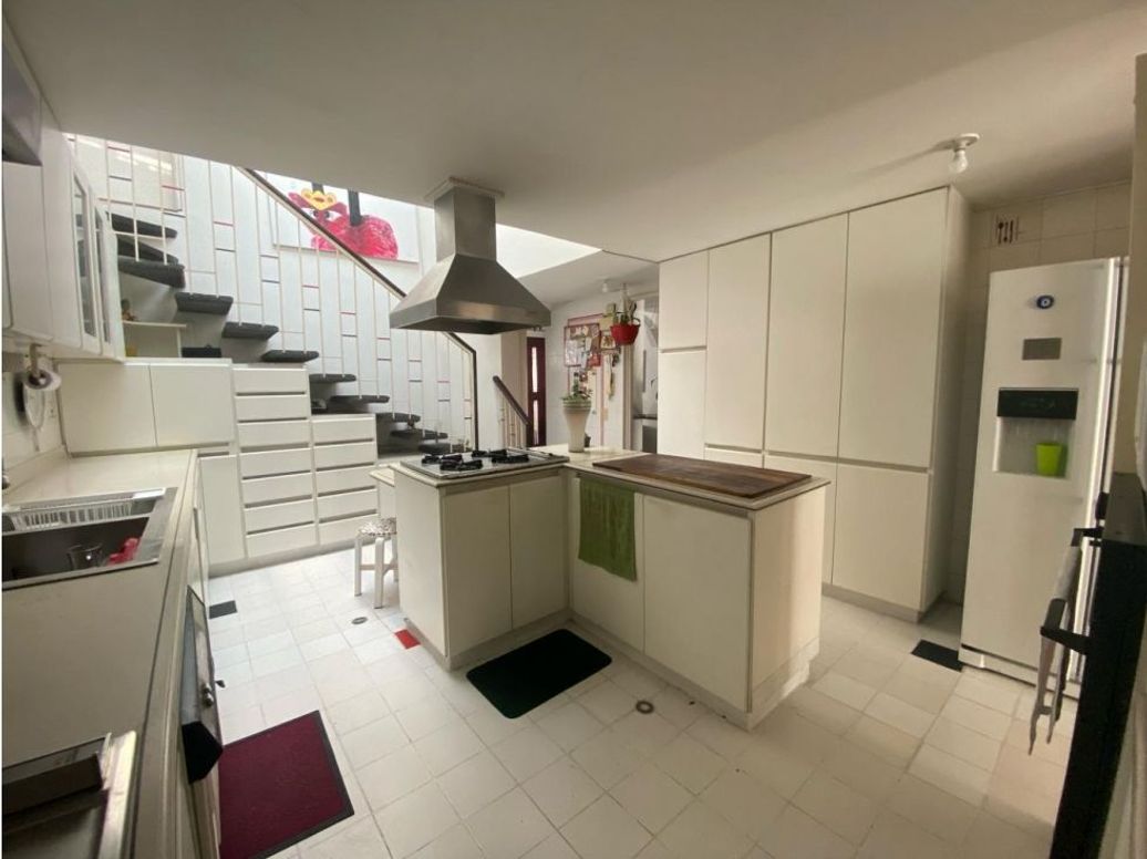 Casa de 5 alcobas en venta en El Contador, Bogotá, 331 m² · foto 16 de 20