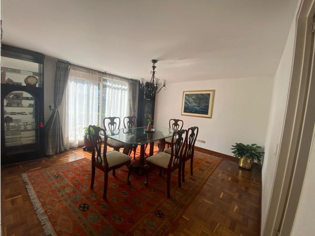 Casa de 5 alcobas en venta en El Contador, Bogotá, 331 m² · foto 10 de 20