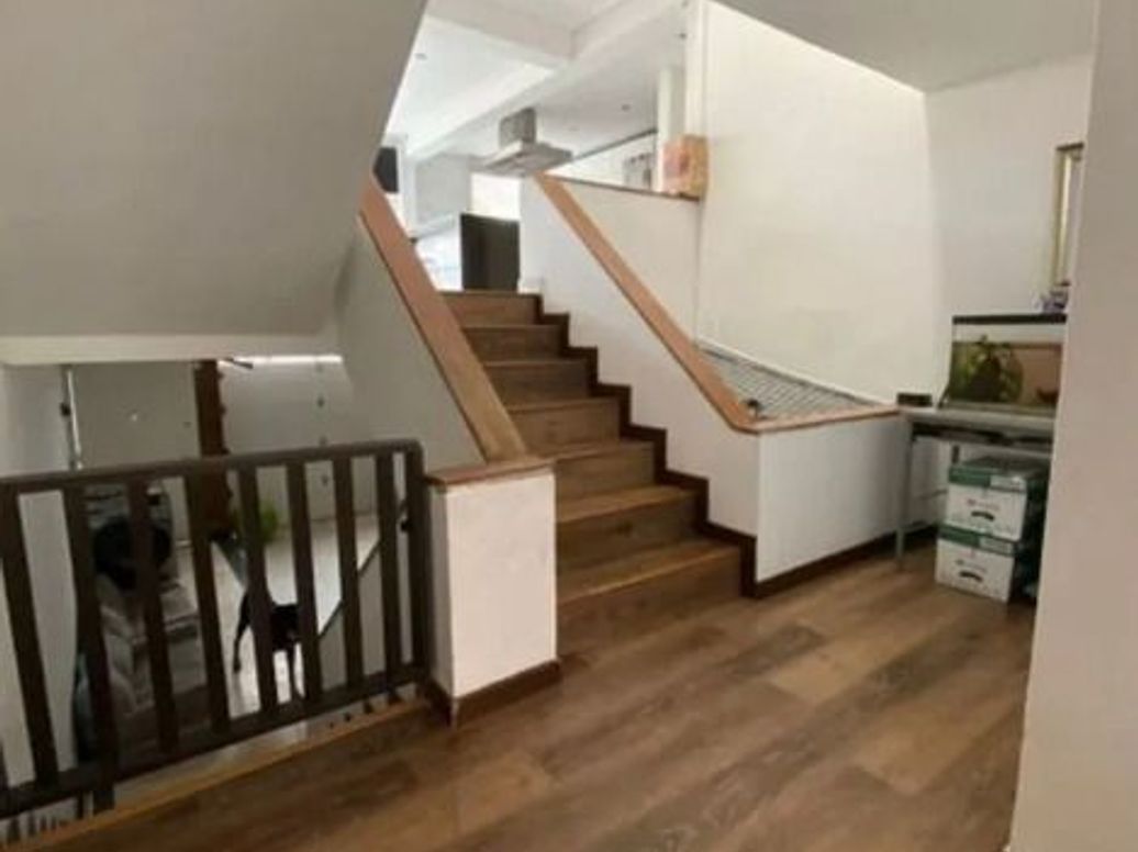 Casa de 4 alcobas en venta en Santa Barbara Central, Bogotá, 250 m² · foto 11 de 12