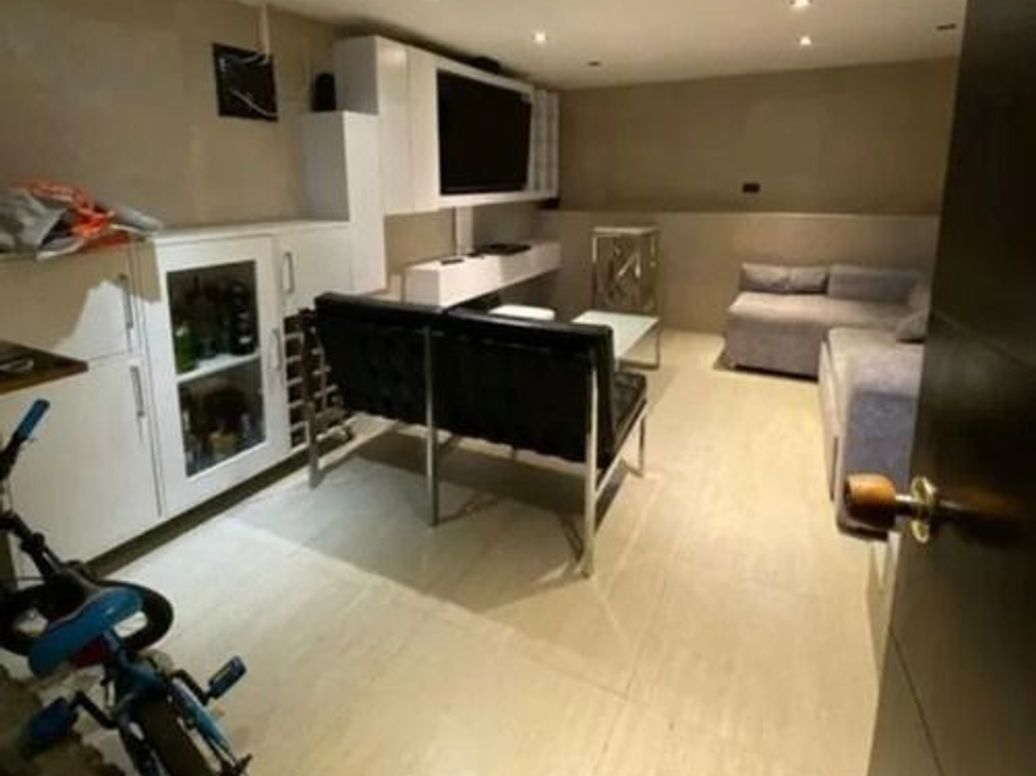 Casa de 4 alcobas en venta en Santa Barbara Central, Bogotá, 250 m² · foto 6 de 12