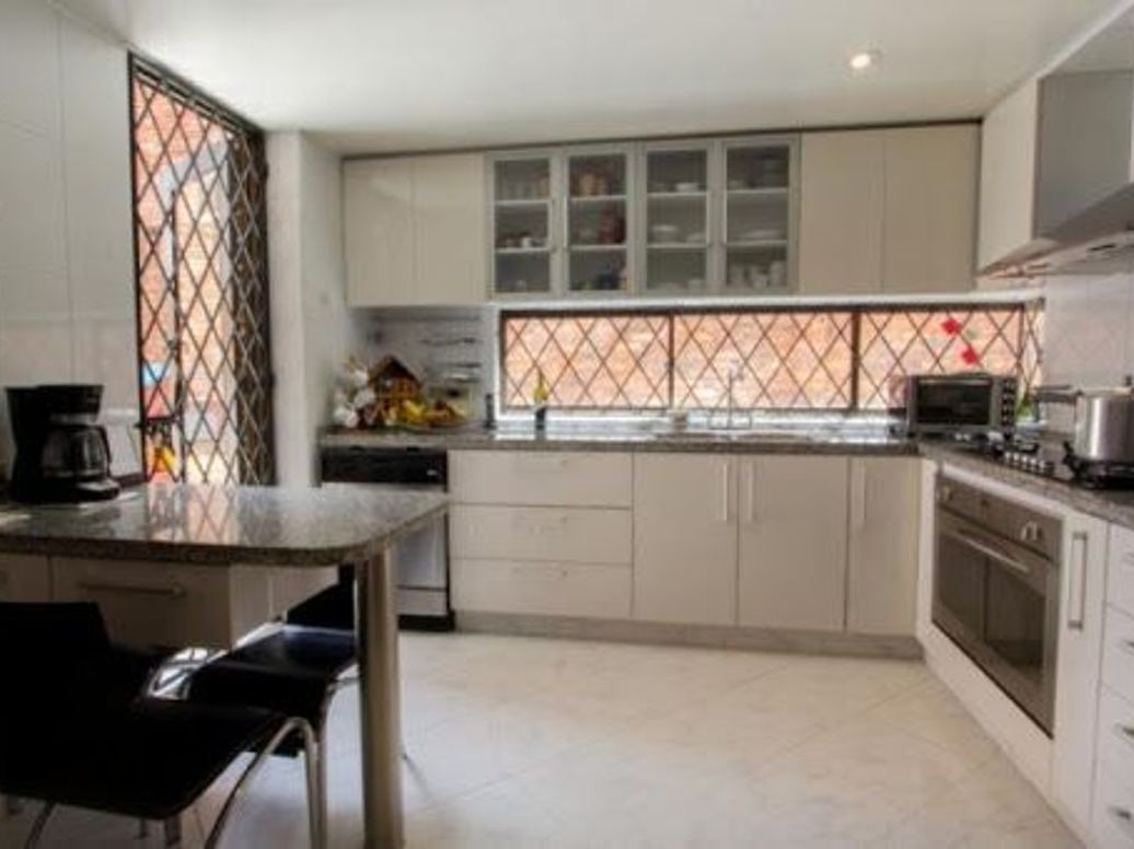 Apartamento de 1 alcoba en venta en Bosque De Pinos, Bogotá, 211 m² · foto 9 de 11