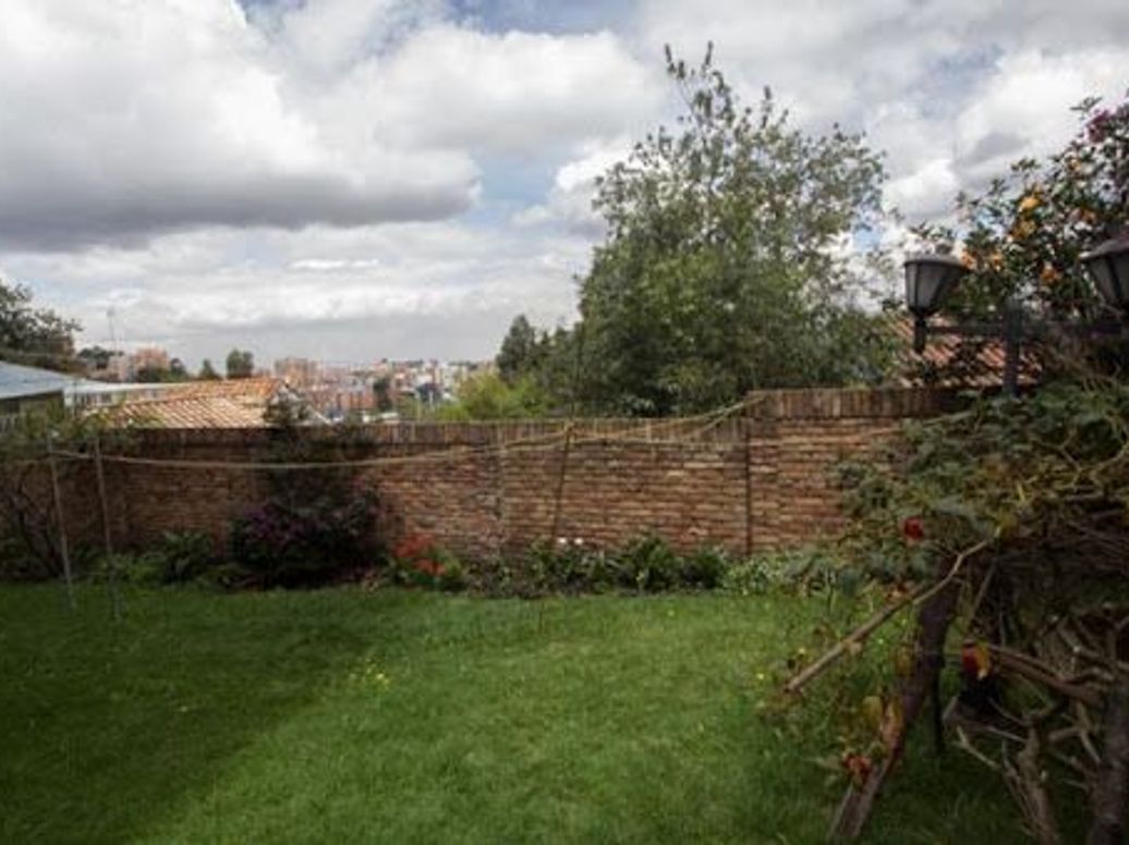 Apartamento de 1 alcoba en venta en Bosque De Pinos, Bogotá, 211 m² · foto 6 de 11
