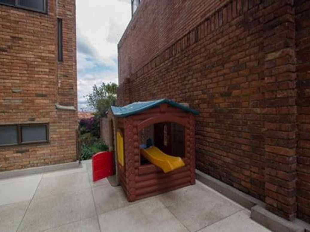Apartamento de 1 alcoba en venta en Bosque De Pinos, Bogotá, 211 m² · foto 10 de 11