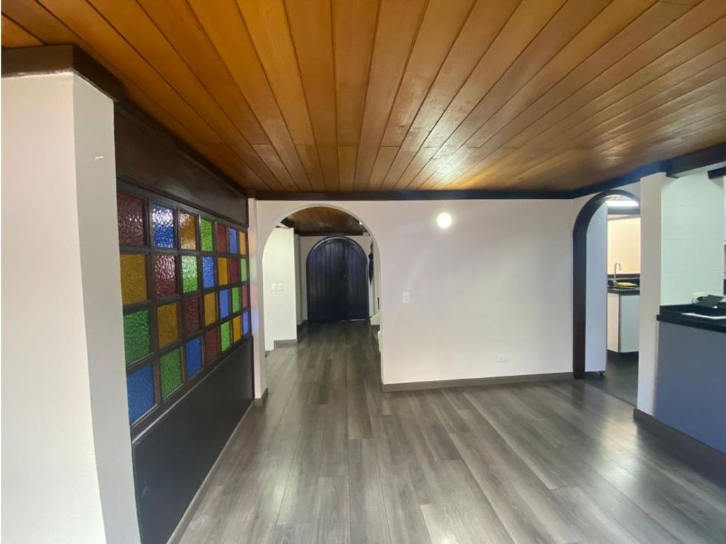 Casa de 3 alcobas en venta en Santa Barbara, Bogotá, 160 m² · foto 11 de 20