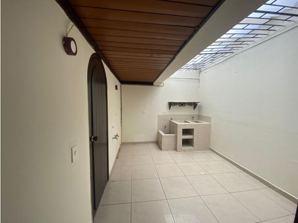 Casa de 3 alcobas en venta en Santa Barbara, Bogotá, 160 m² · foto 13 de 20