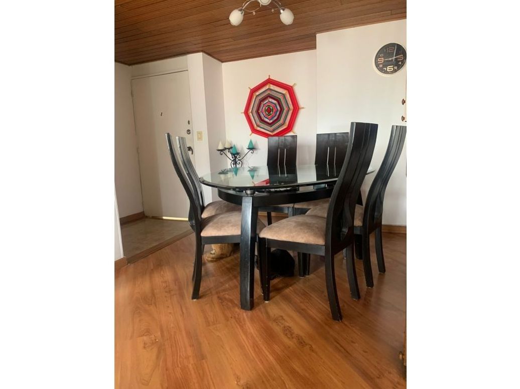 Apartamento de 3 alcobas en venta en Cedritos, Bogotá, 75 m² · foto 3 de 9