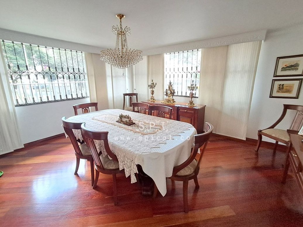 Apartamento de 4 alcobas en venta en Molinos Norte, Bogotá, 144 m² · foto 2 de 20