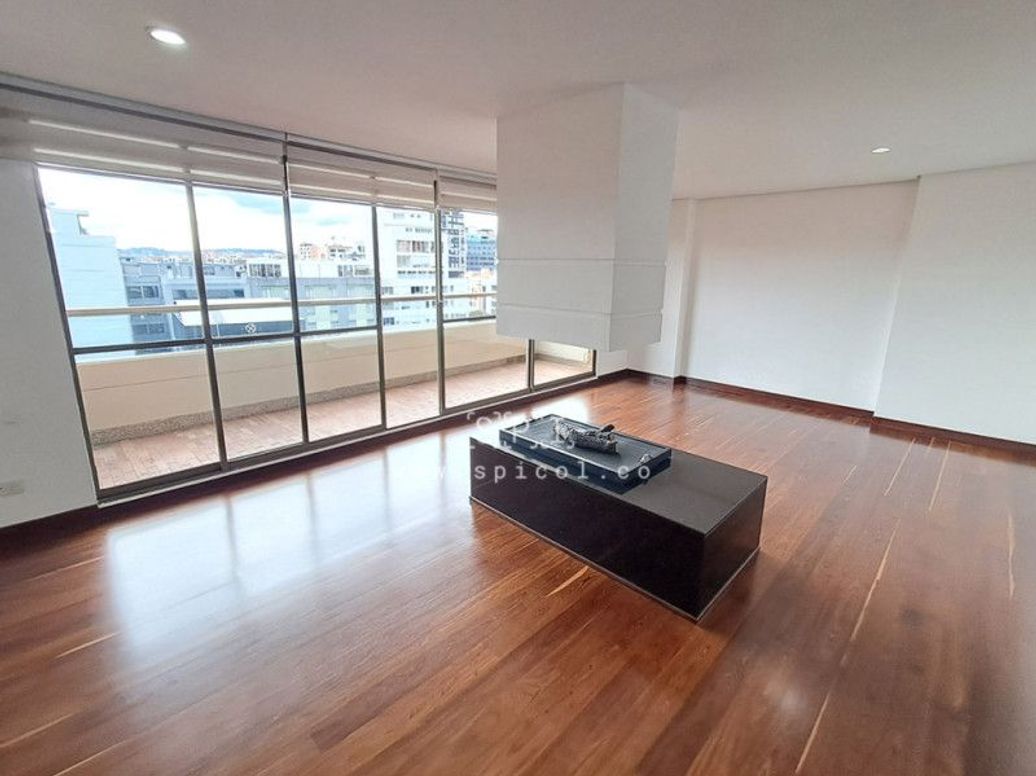 Apartamento de 3 alcobas en venta en Los Alpes, Bogotá, 140 m² · foto 16 de 17