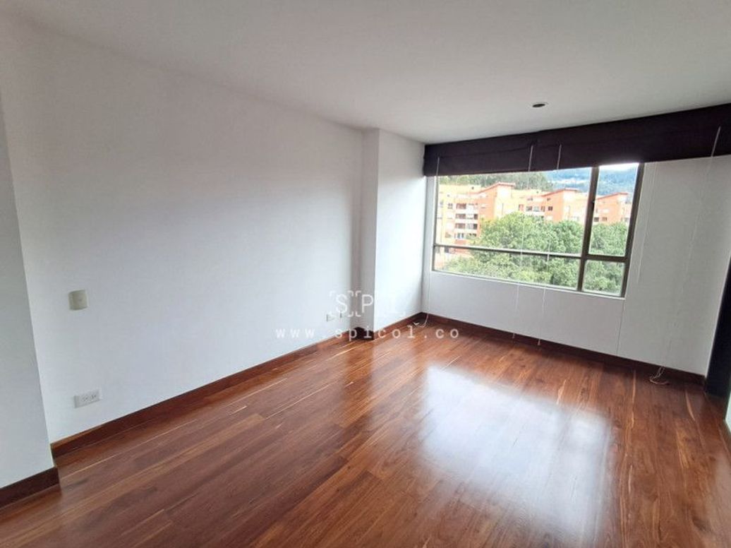 Apartamento de 3 alcobas en venta en Los Alpes, Bogotá, 140 m² · foto 8 de 17