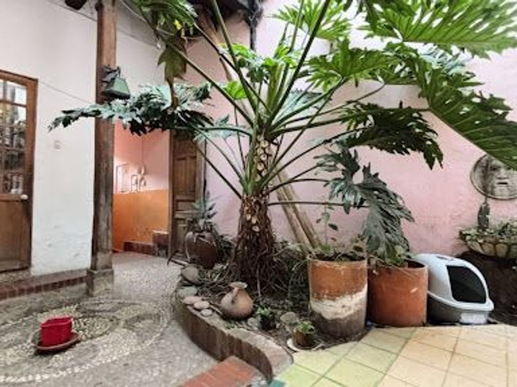 Casa de 5 alcobas en venta en La Candelaria, Bogotá, 275 m² · foto 3 de 20