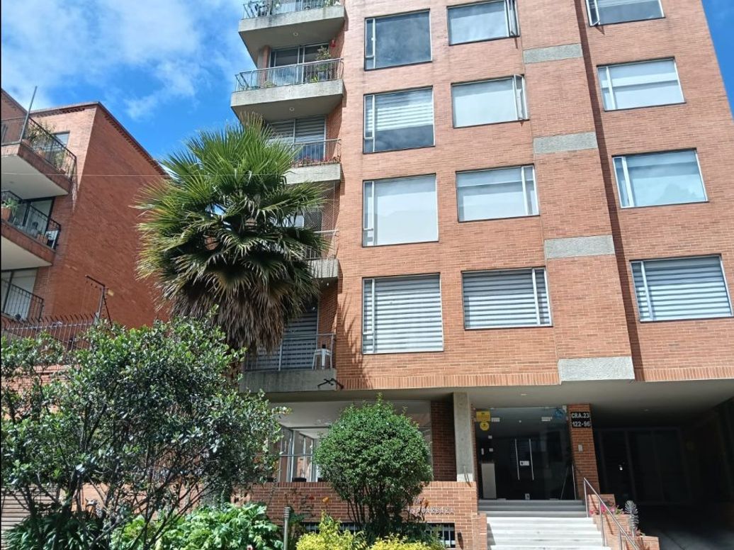 Apartamento de 3 alcobas en venta en Santa Barbara, Bogotá, 107 m² · foto 19 de 20