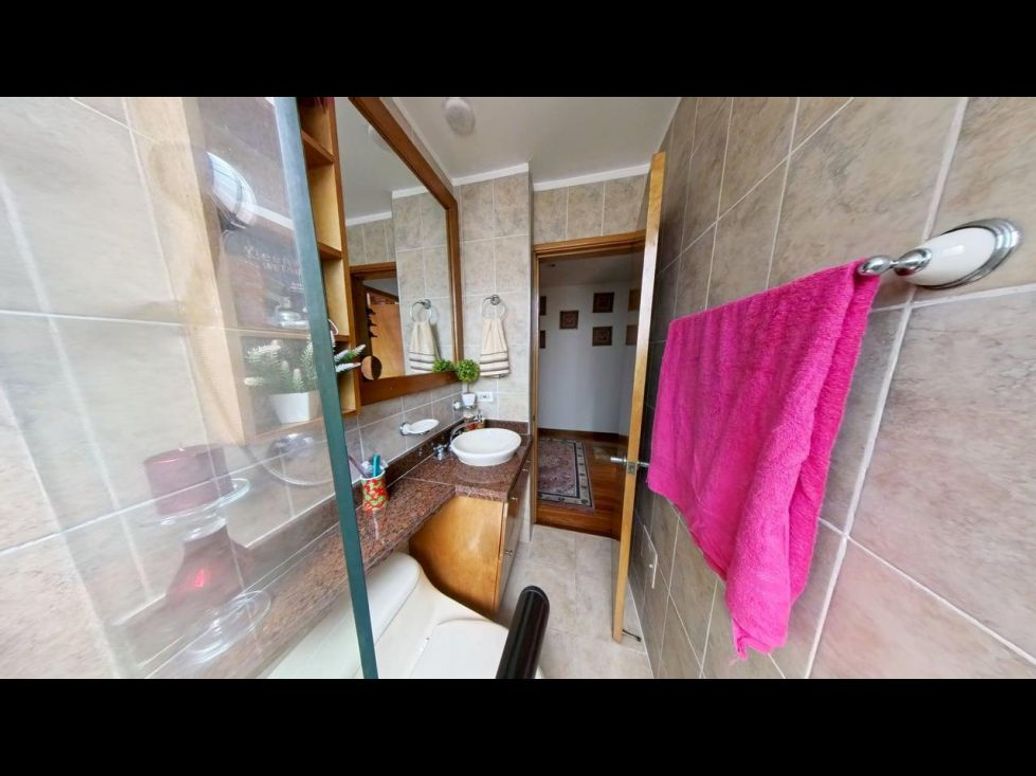 Apartamento de 3 alcobas en venta en Santa Barbara, Bogotá, 107 m² · foto 17 de 20
