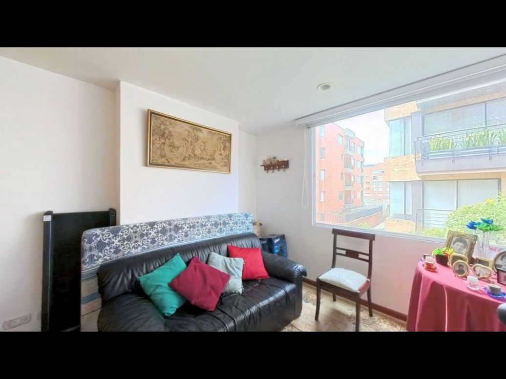 Apartamento de 3 alcobas en venta en Santa Barbara, Bogotá, 107 m² · foto 18 de 20