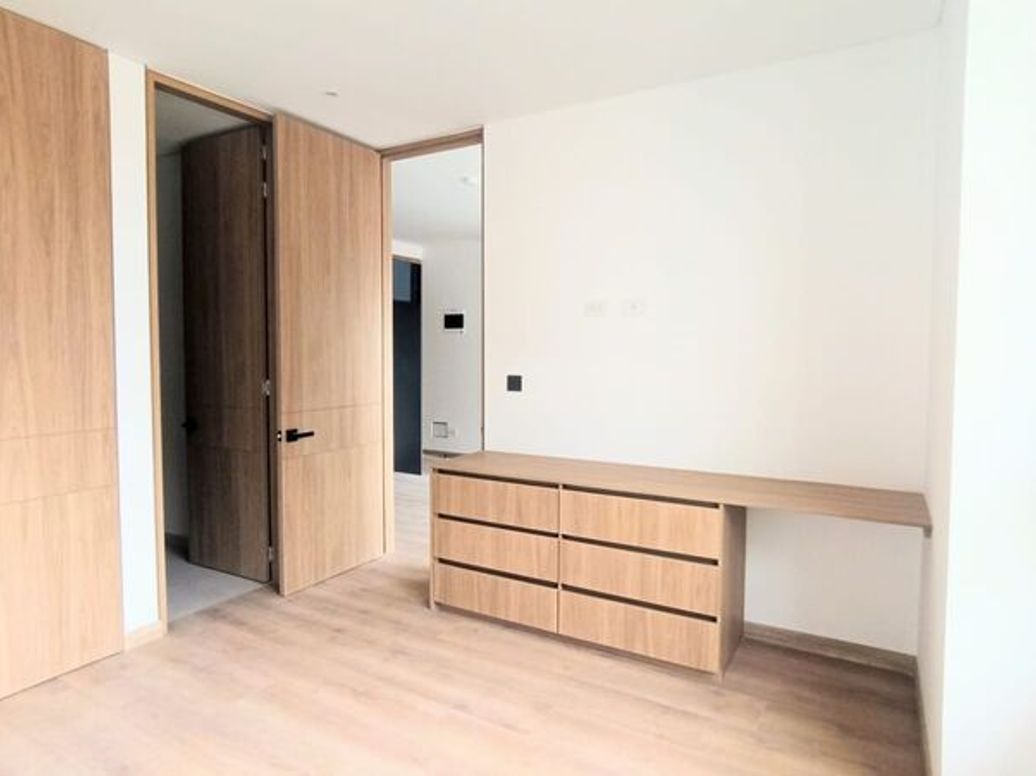 Apartamento de 2 alcobas en venta en Chico Norte Et. Iii, Bogotá, 58 m² · foto 7 de 17