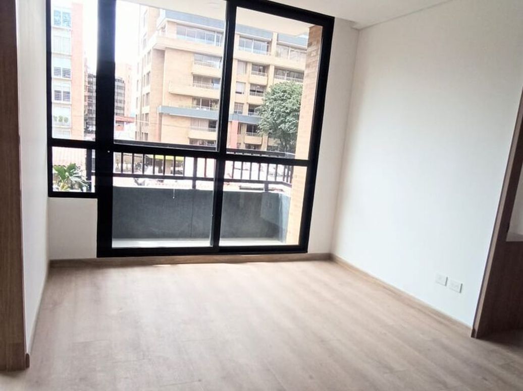 Apartamento de 2 alcobas en venta en Chico Norte Et. Iii, Bogotá, 58 m² · foto 6 de 17