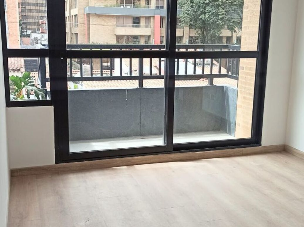 Apartamento de 2 alcobas en venta en Chico Norte Et. Iii, Bogotá, 58 m² · foto 4 de 17