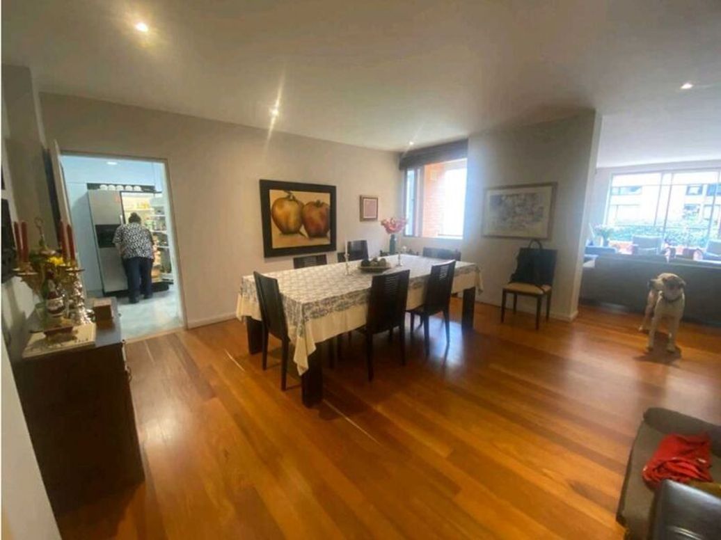 Apartamento de 3 alcobas en venta en El Refugio, Bogotá, 183 m² · foto 5 de 20
